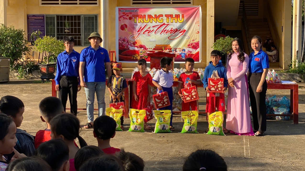 VAN NGHE TRUNG THU V1